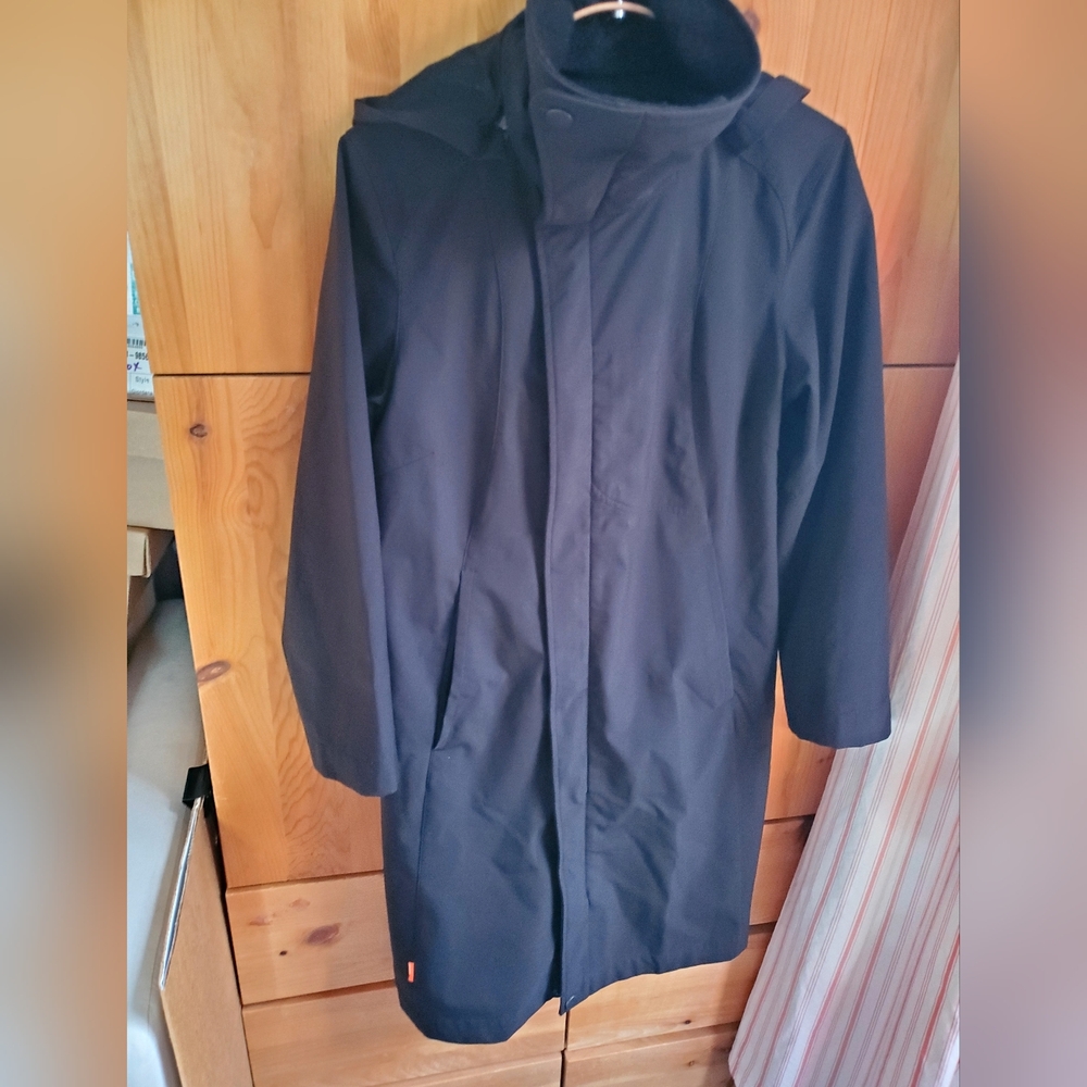 Icebreaker Women's Black Softshell Hooded Raincoat Size Small